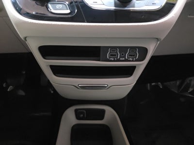 2024 Chrysler Pacifica Touring L CarBravo Certified