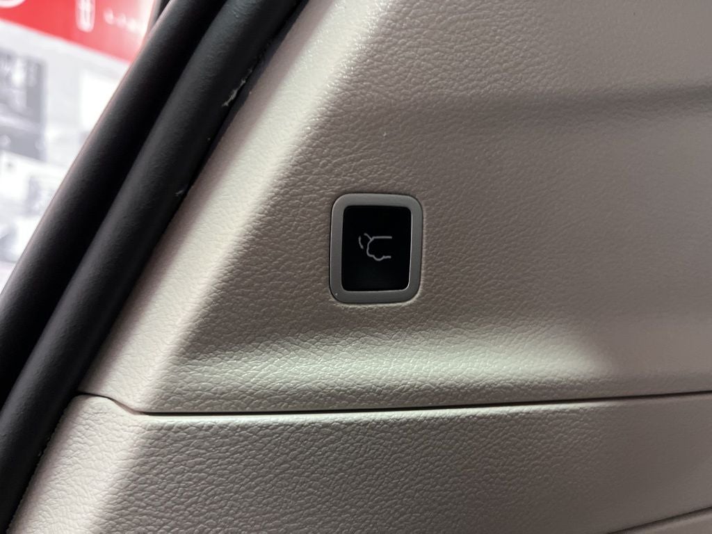 2024 Chrysler Pacifica Limited Carbravo CPO