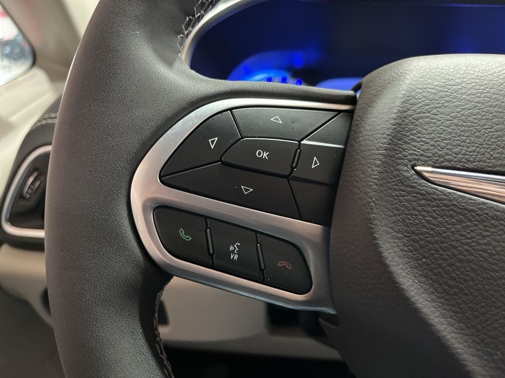 2024 Chrysler Pacifica Limited Carbravo CPO