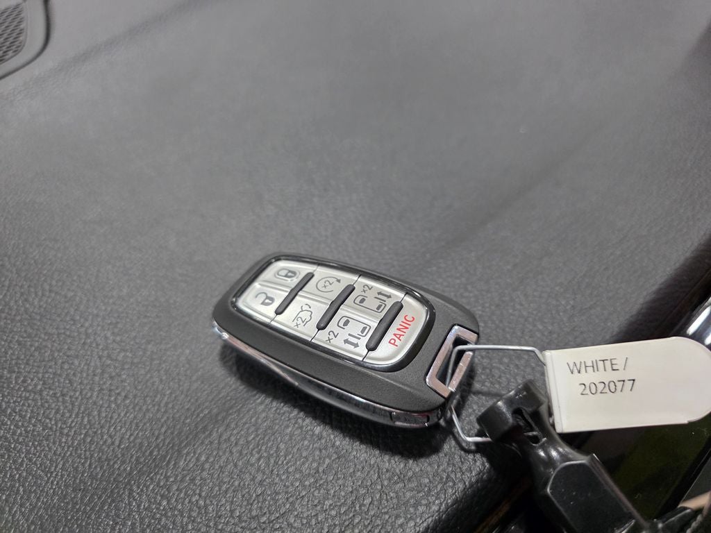 2024 Chrysler Pacifica Limited Carbravo CPO