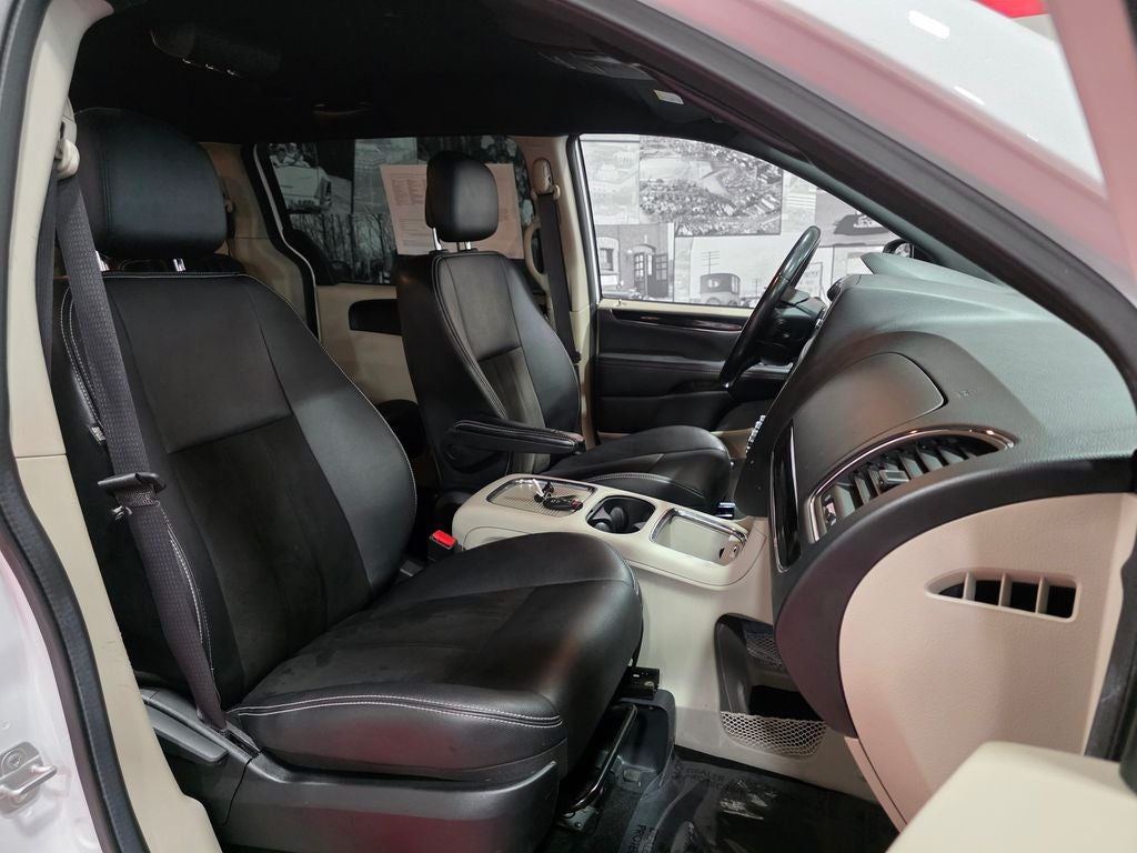 2020 Dodge Grand Caravan SXT