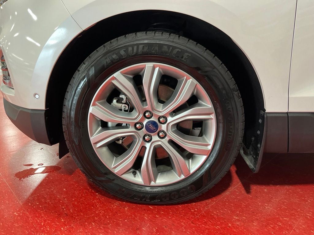 2019 Ford Edge Titanium Carbravo Certified