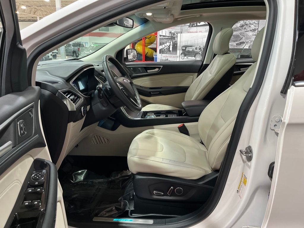 2019 Ford Edge Titanium Carbravo Certified