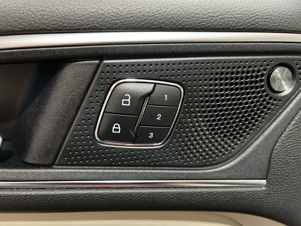 2019 Ford Edge Titanium Carbravo Certified