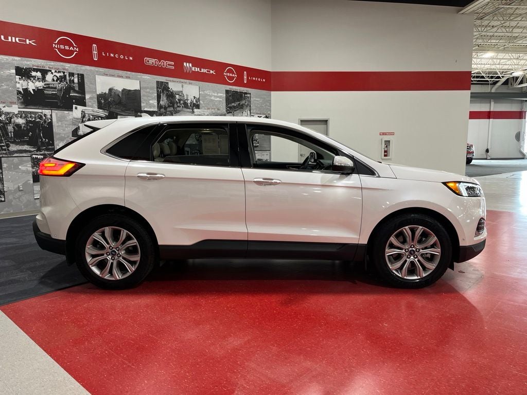 2019 Ford Edge Titanium Carbravo Certified