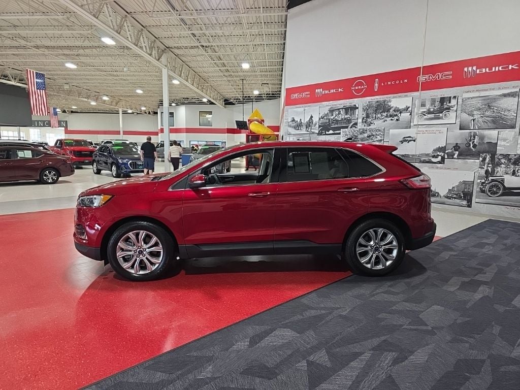 2022 Ford Edge Titanium Carbravo Certified