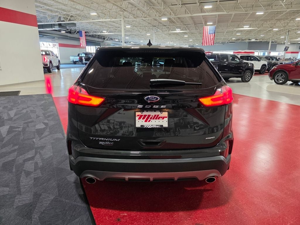2023 Ford Edge Titanium