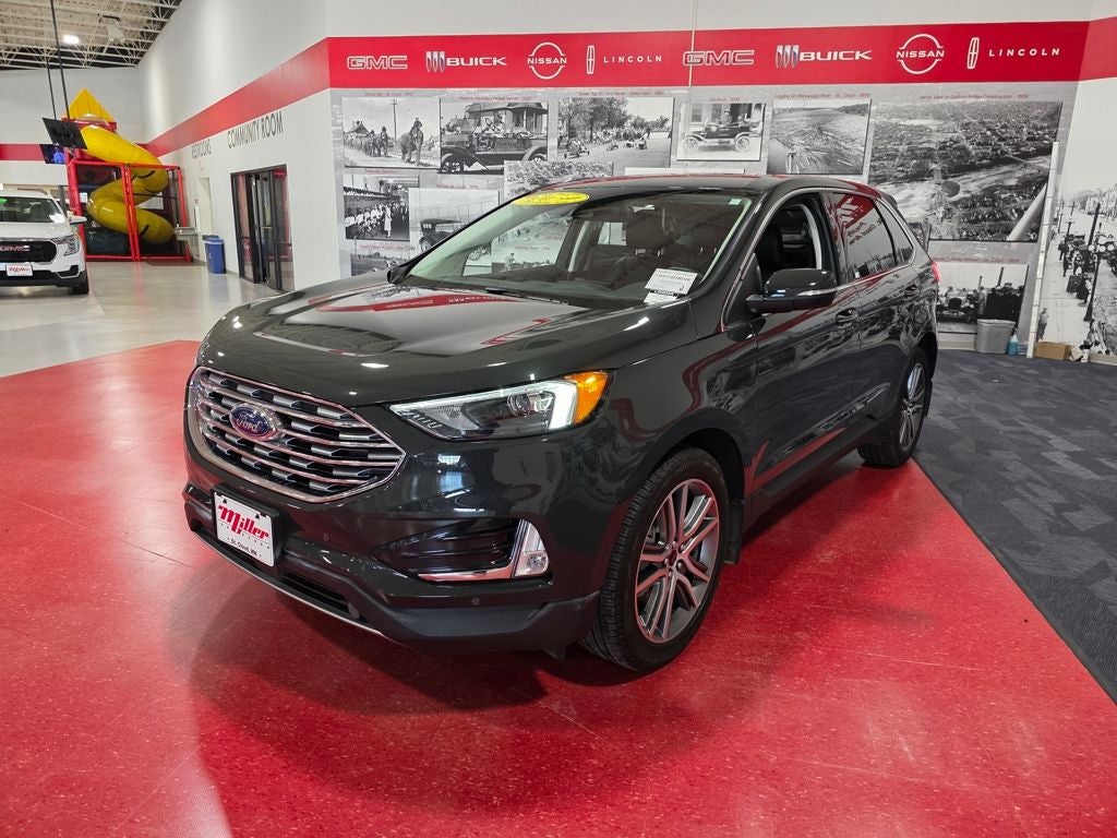 2023 Ford Edge Titanium