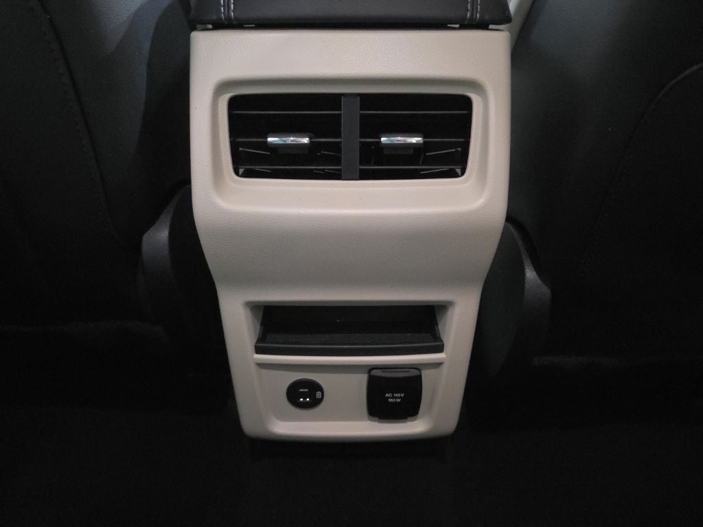 2022 Ford Edge Titanium Carbravo Certified