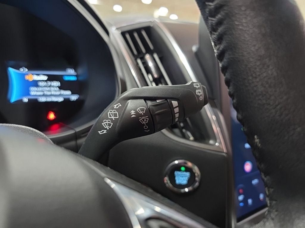 2022 Ford Edge Titanium Carbravo Certified