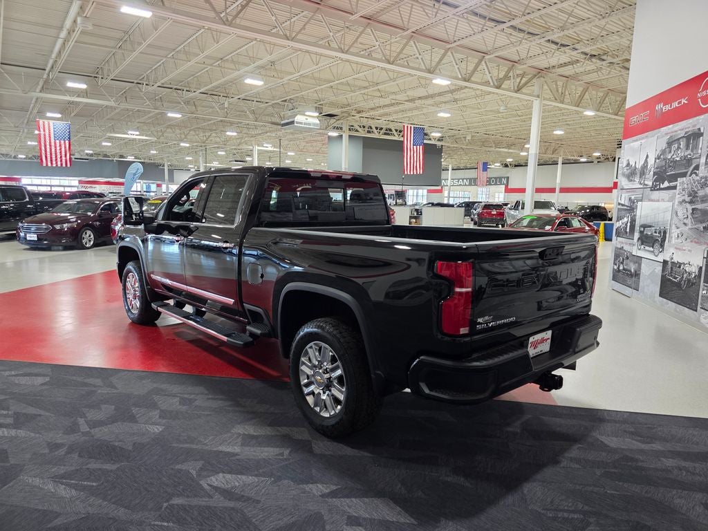 2025 Chevrolet Silverado 3500HD High Country