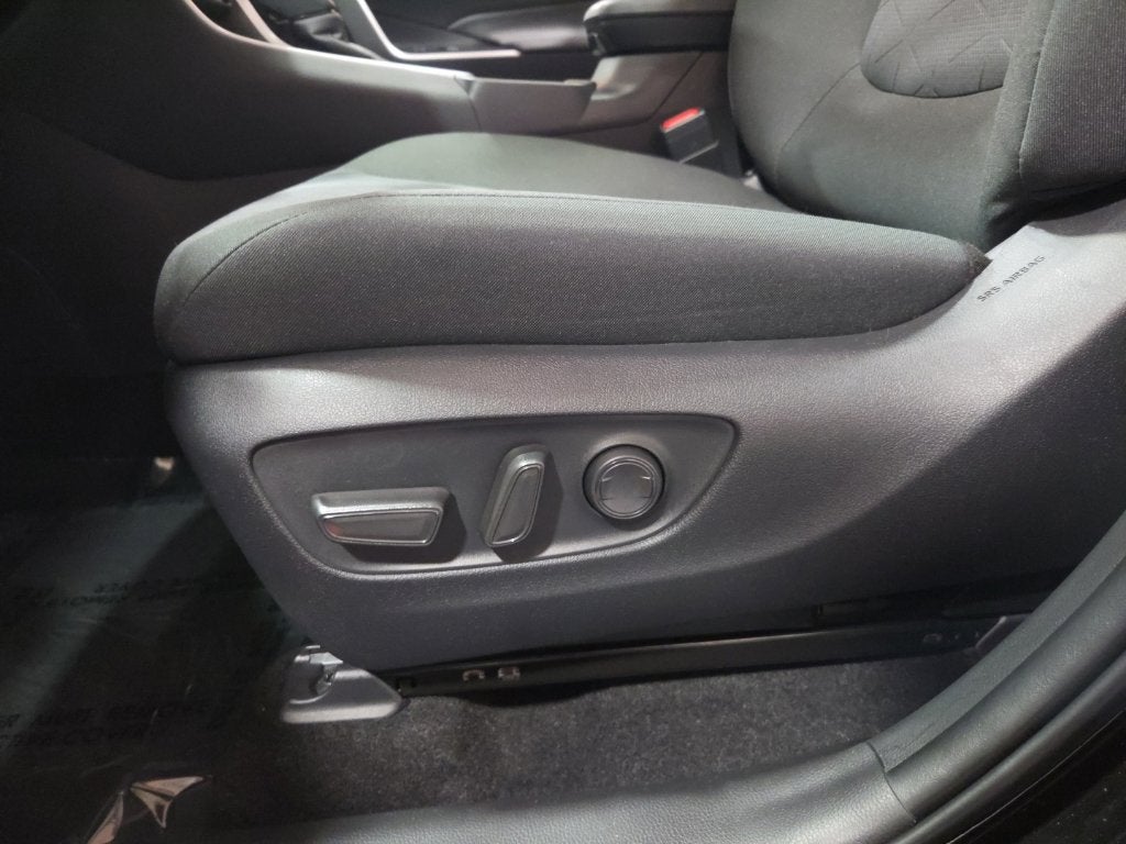2025 Toyota RAV4 XLE Carbravo Certified