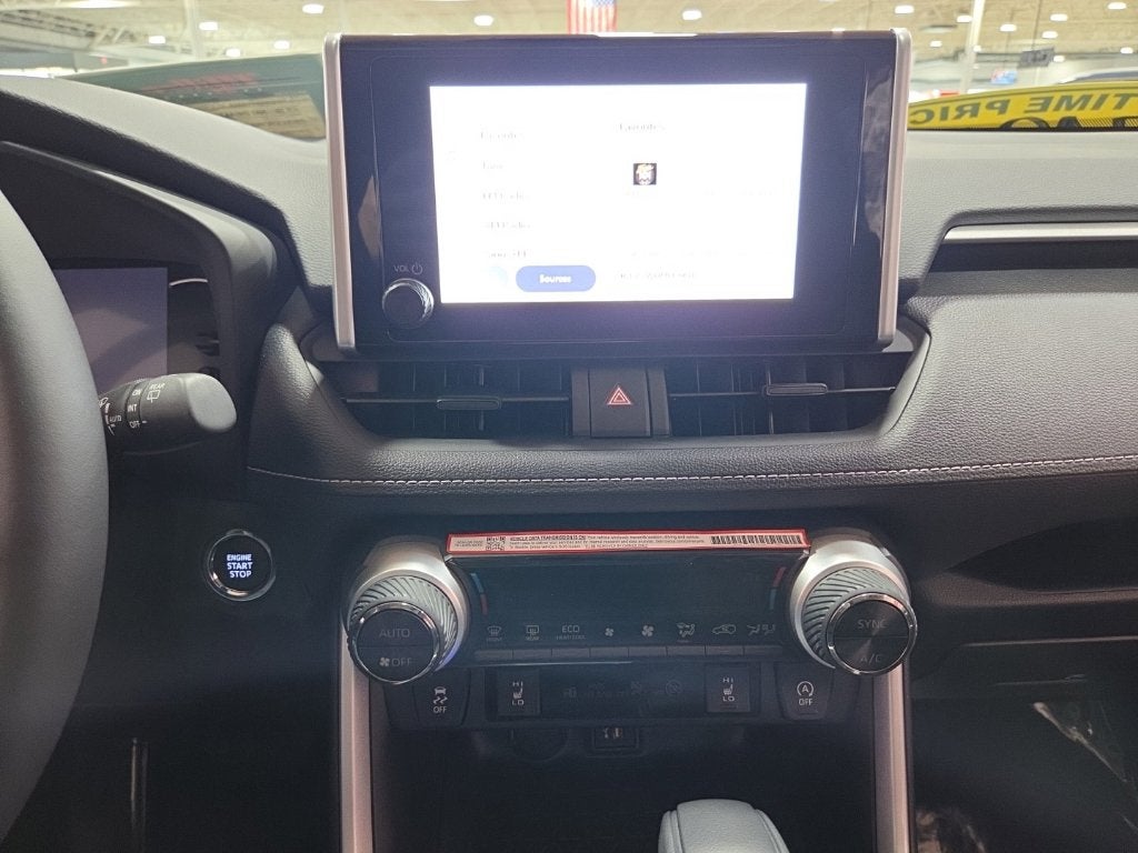 2025 Toyota RAV4 XLE Carbravo Certified