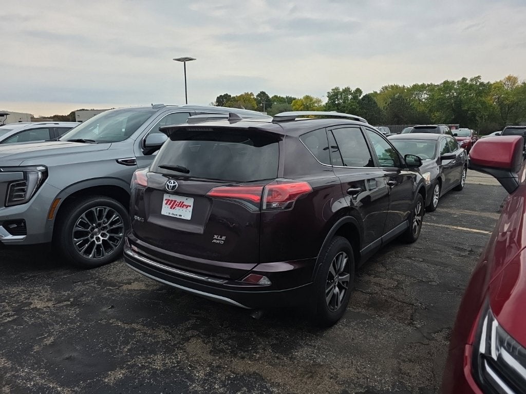 2017 Toyota RAV4 XLE