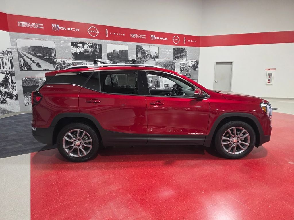 2022 GMC Terrain SLT