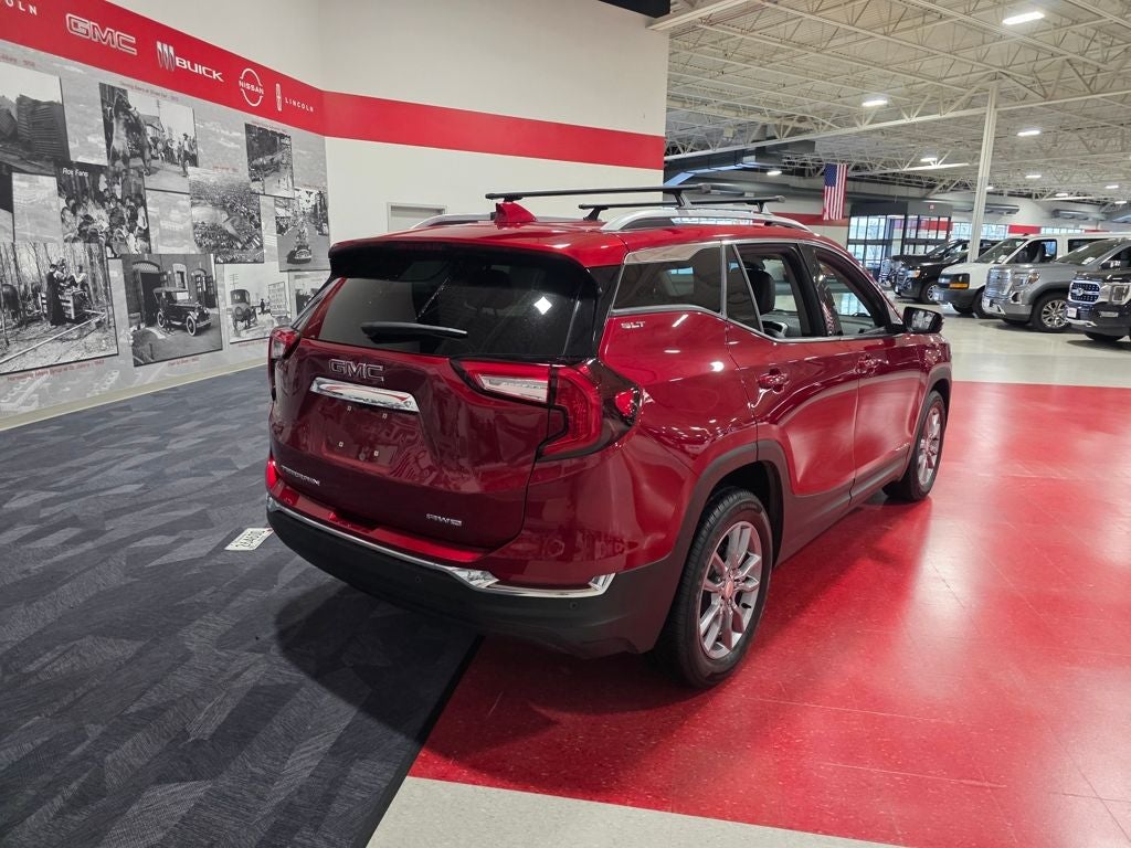 2022 GMC Terrain SLT