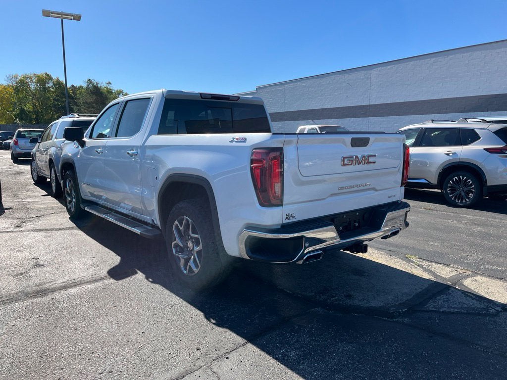 2024 GMC Sierra 1500 SLT