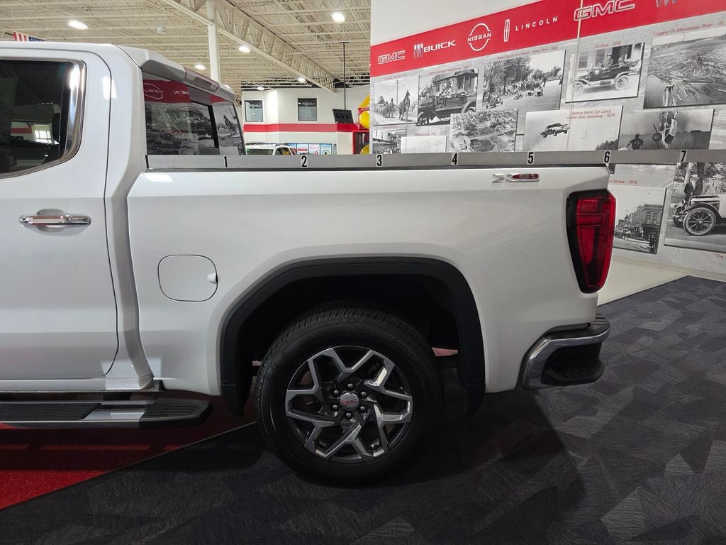 2024 GMC Sierra 1500 SLT