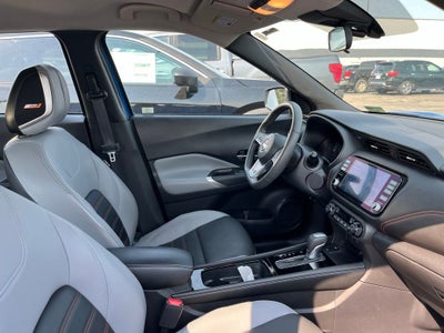 2023 Nissan Kicks SR