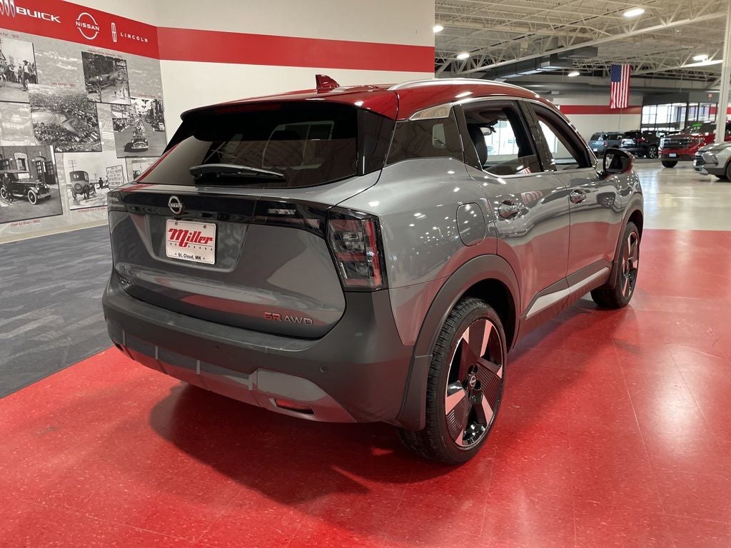 2025 Nissan Kicks SR