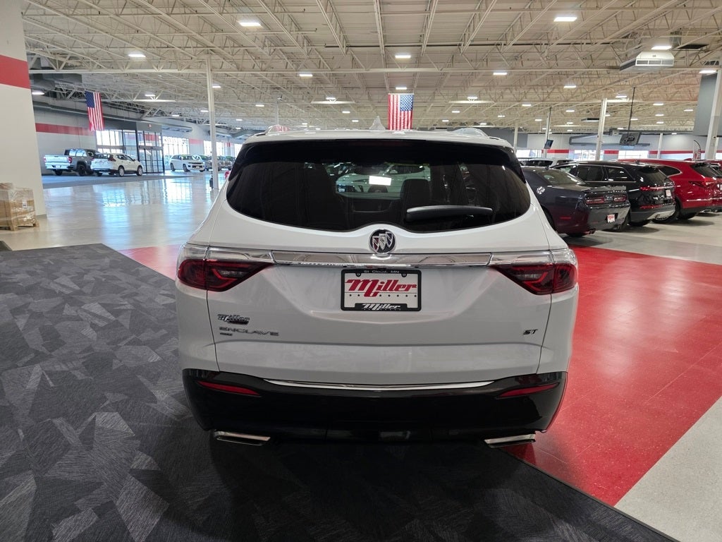 2022 Buick Enclave Essence