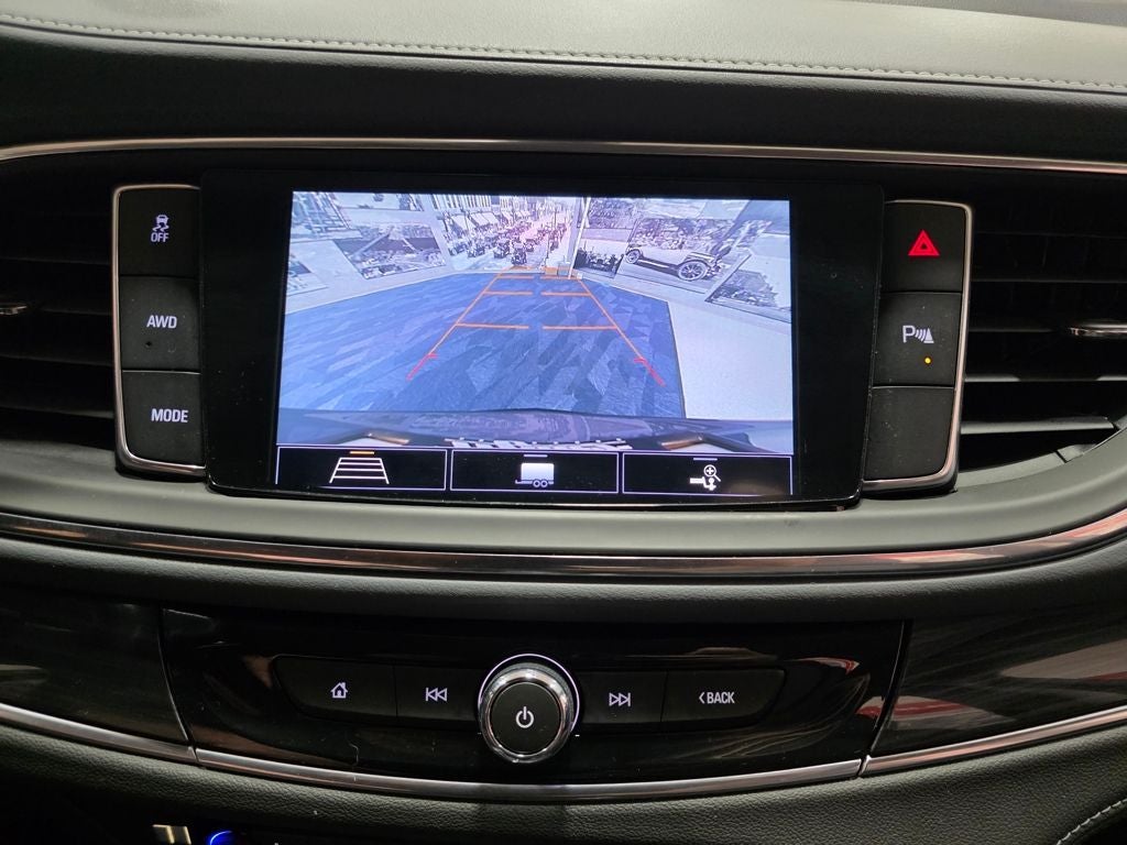 2021 Buick Enclave Essence