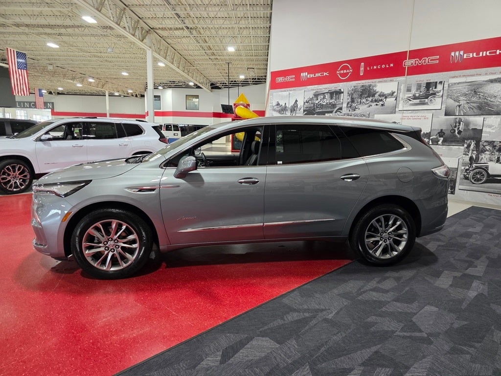 2024 Buick Enclave Avenir
