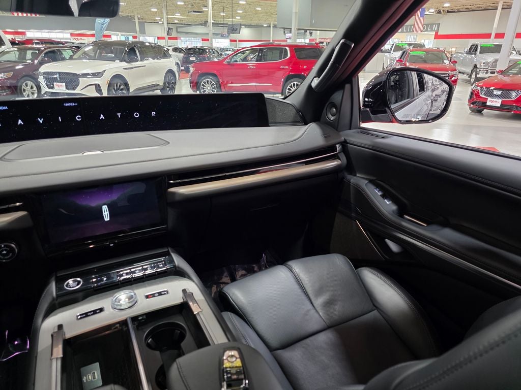 2025 Lincoln Navigator Reserve