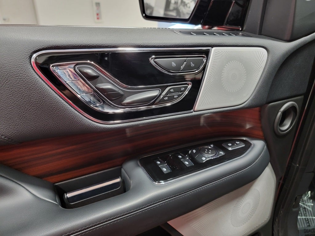 2023 Lincoln Navigator L Reserve