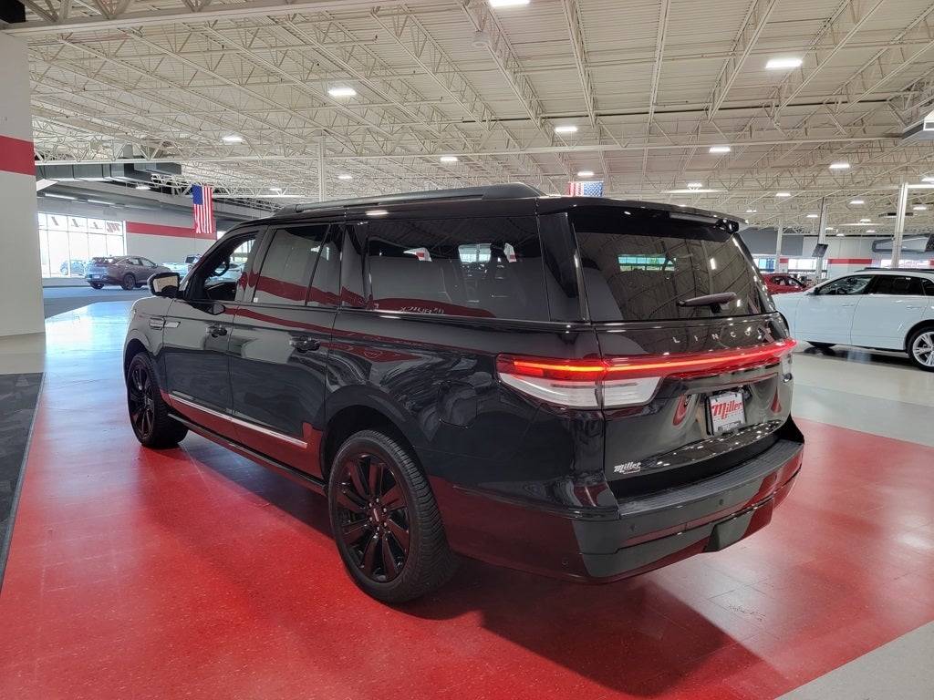 2023 Lincoln Navigator L Reserve