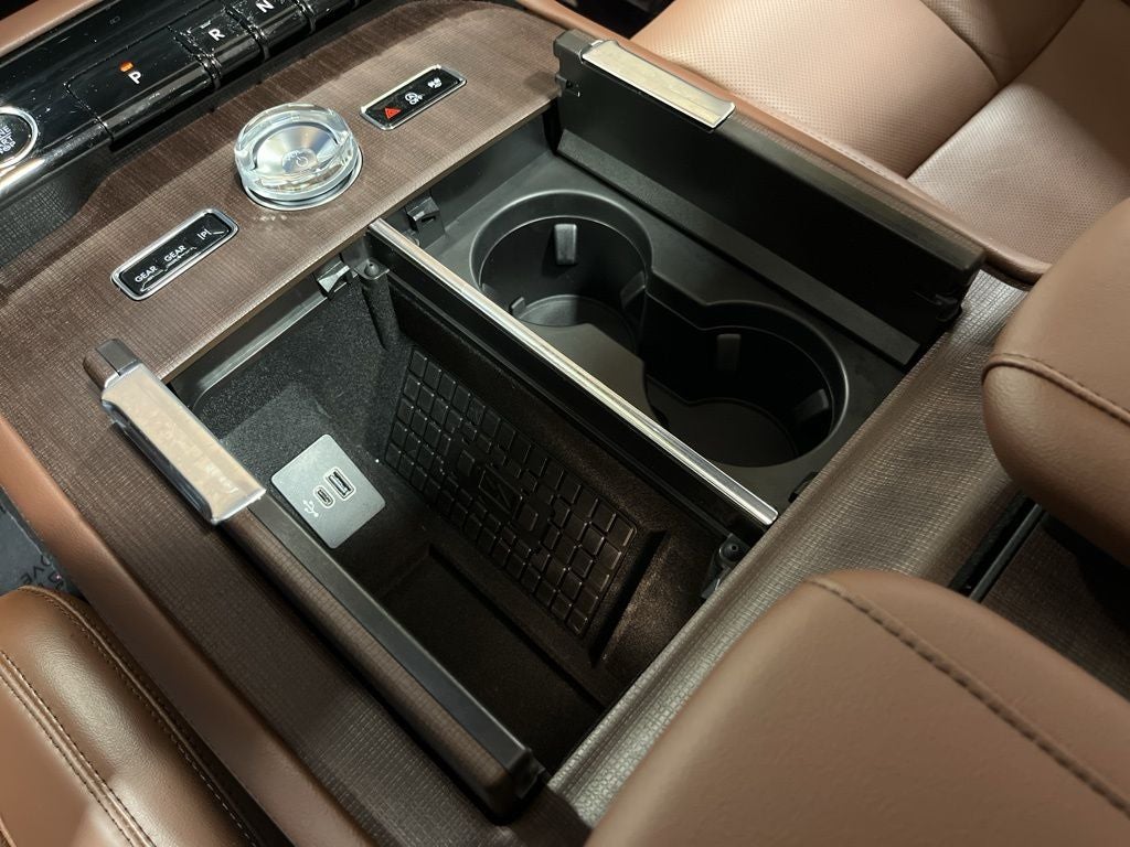 2025 Lincoln Navigator L Reserve