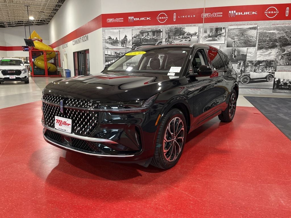 2025 Lincoln Nautilus Reserve