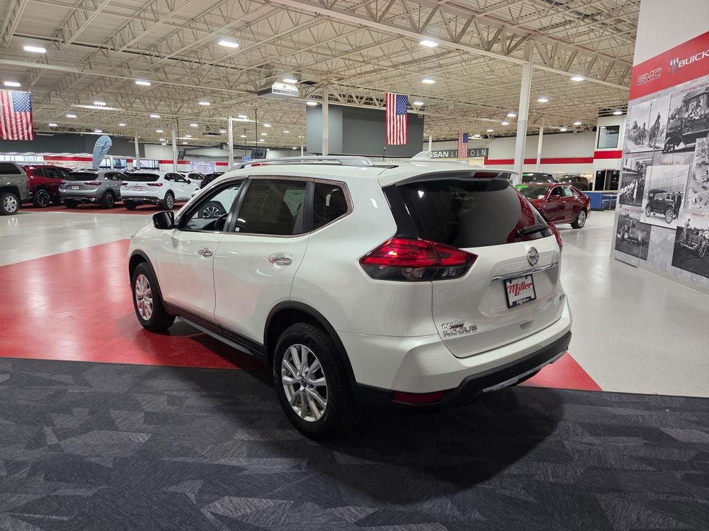 2017 Nissan Rogue SV