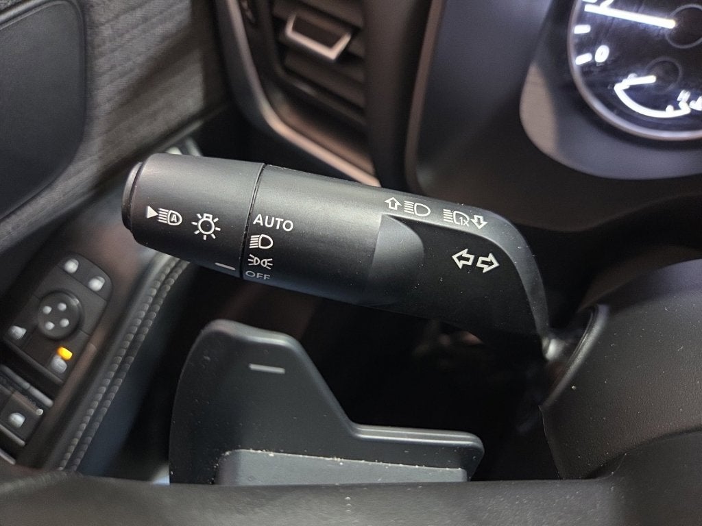 2023 Nissan Rogue SV Carbravo Certified