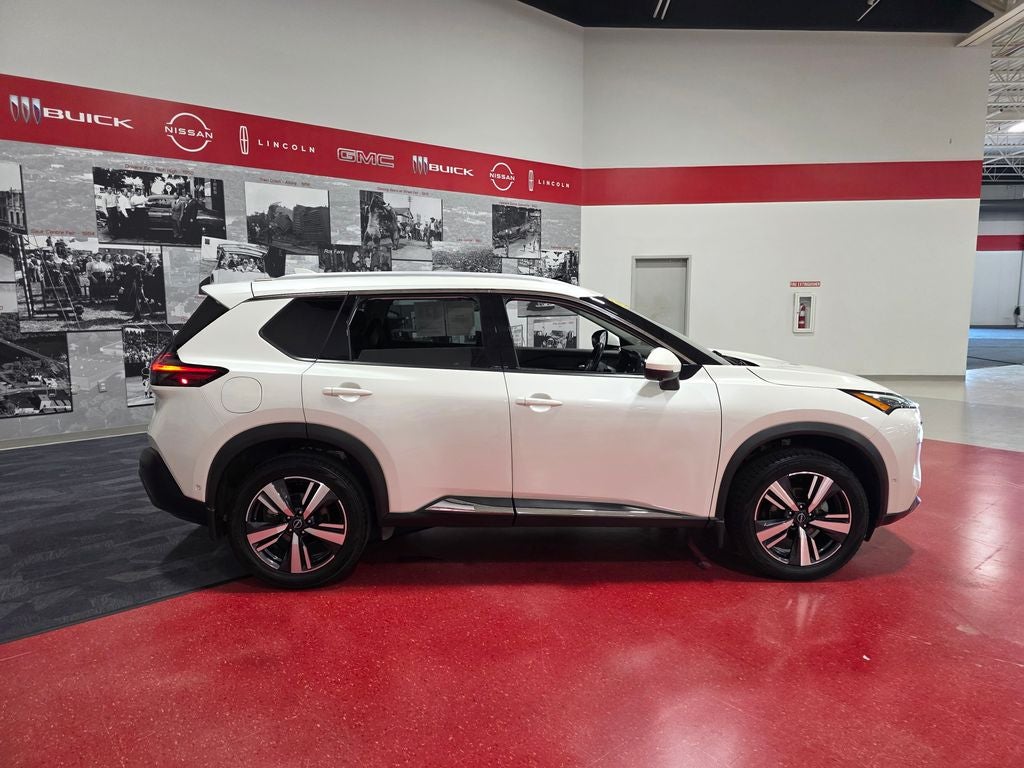 2023 Nissan Rogue SL