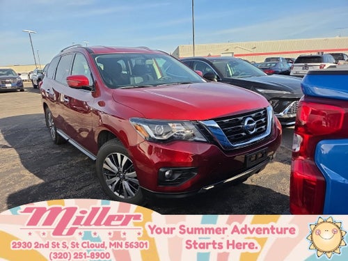 2019 Nissan Pathfinder SV