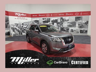 2023 Nissan Pathfinder SL Carbravo Certified