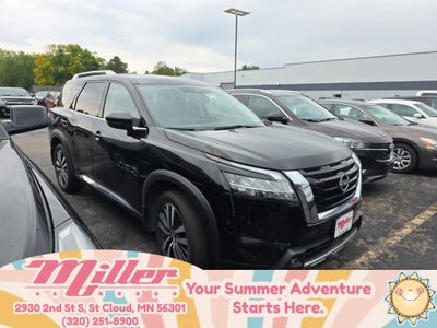 2022 Nissan Pathfinder Platinum