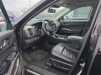 2022 Nissan Pathfinder Platinum