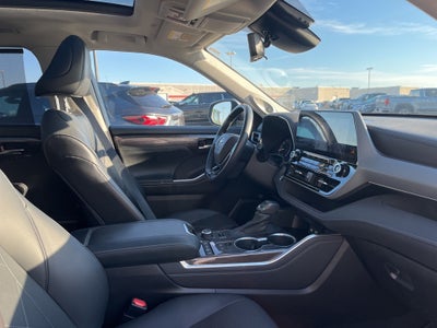 2021 Toyota Highlander Platinum