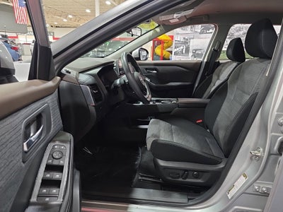 2023 Nissan Rogue SV Carbravo CPO