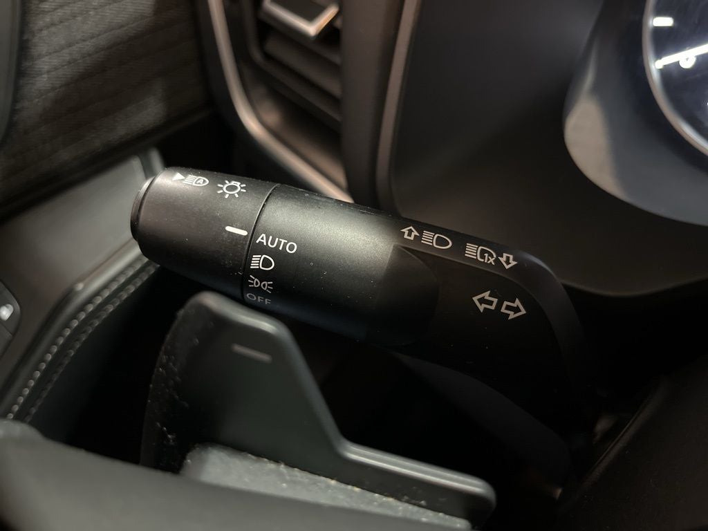 2023 Nissan Rogue SV Carbravo Certified
