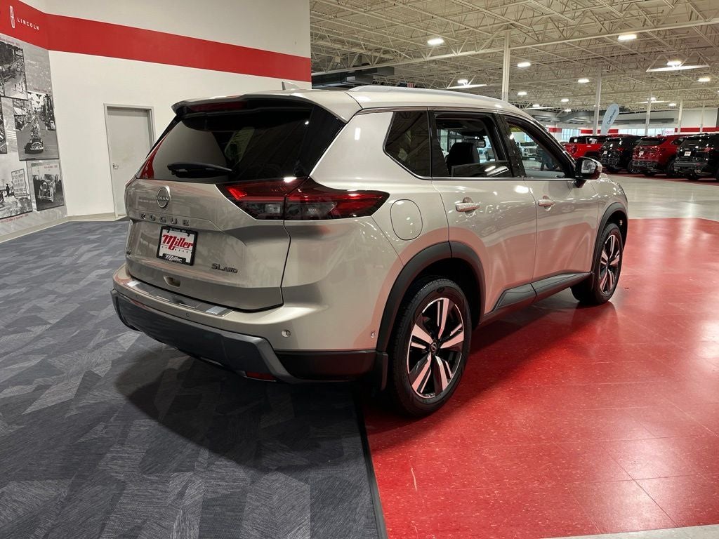 2024 Nissan Rogue SL Carbravo Certified