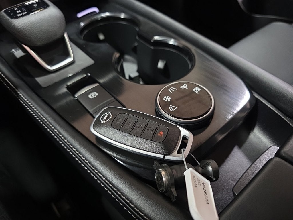 2026 Nissan Rogue Platinum Carbravo CPO