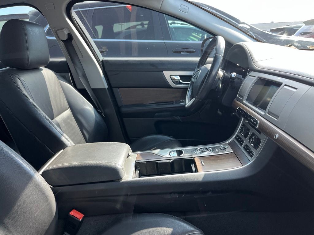2014 Jaguar XF V6 SC